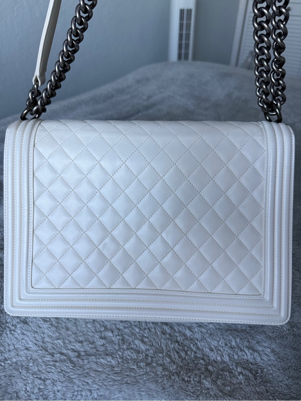 CHANEL Large Boy Flap Bag in Ivory Quilted Leather RHW+COA 18-series - Picture 6 of 13